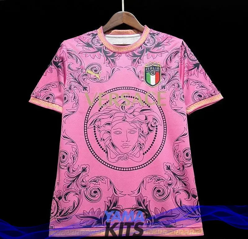 Maillot Italie Versace Édition spéciale « Rose » 2023/2024 - YamaKits