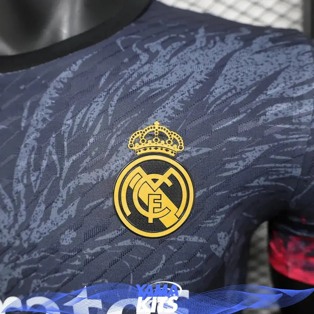 MAILLOT REAL MARDID CONCEPT "Dragon" 2024/2025 Version Player YamaKits Foot