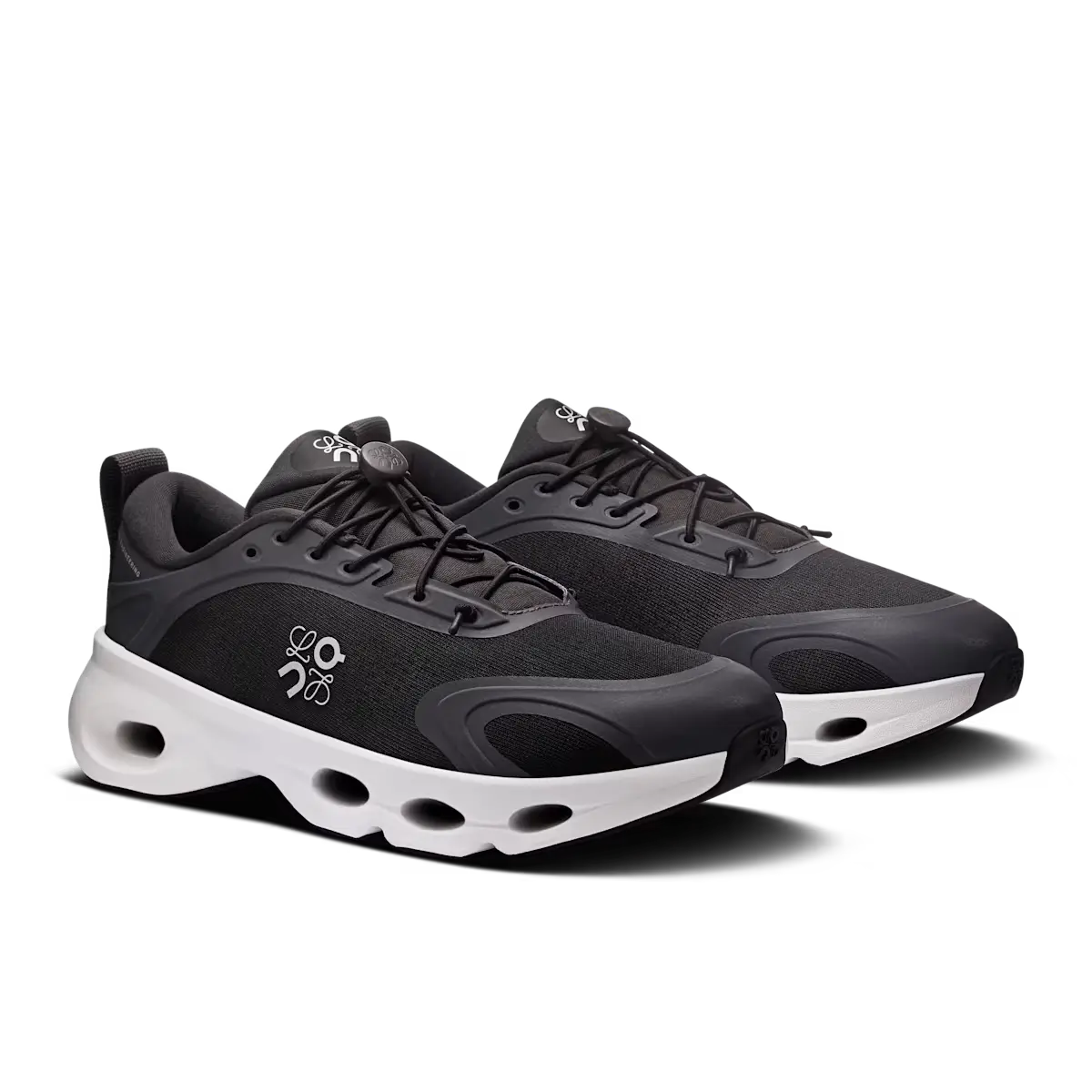 Cloudsolo Loewe « — Black White »