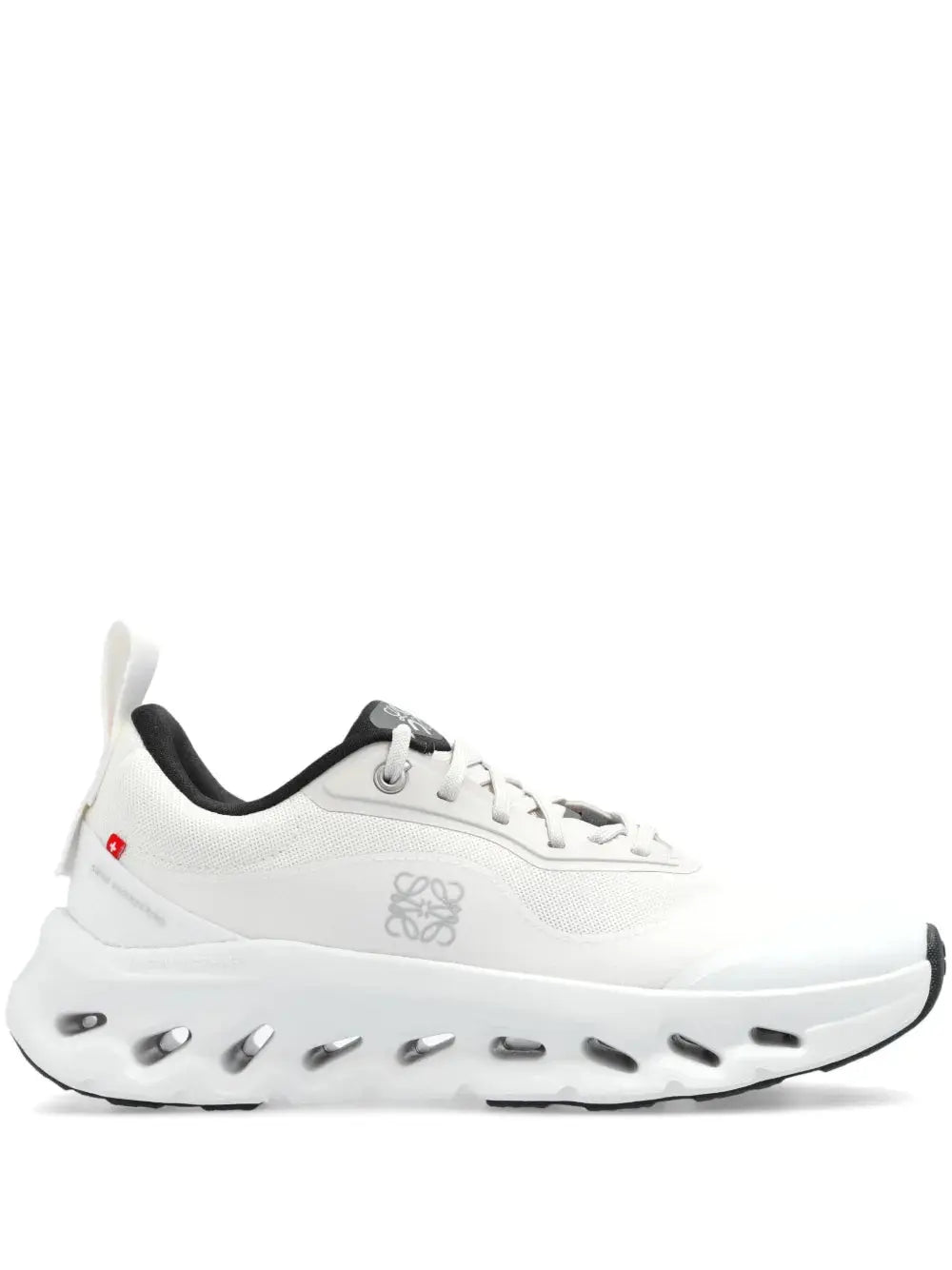 On Cloud « × Loewe — Cloudtilt White and Black »
