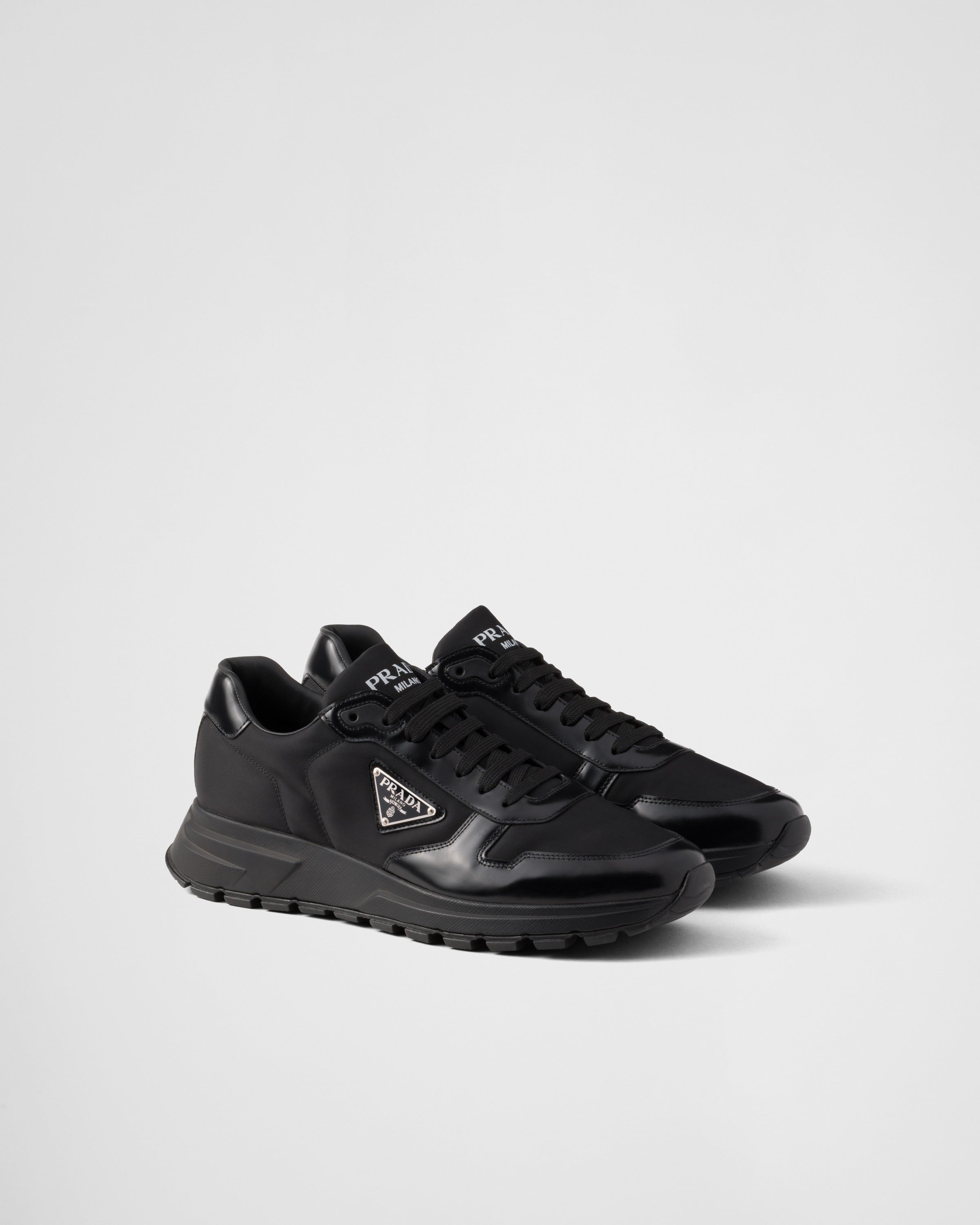 Basket Prada « Noir en cuir brossé »