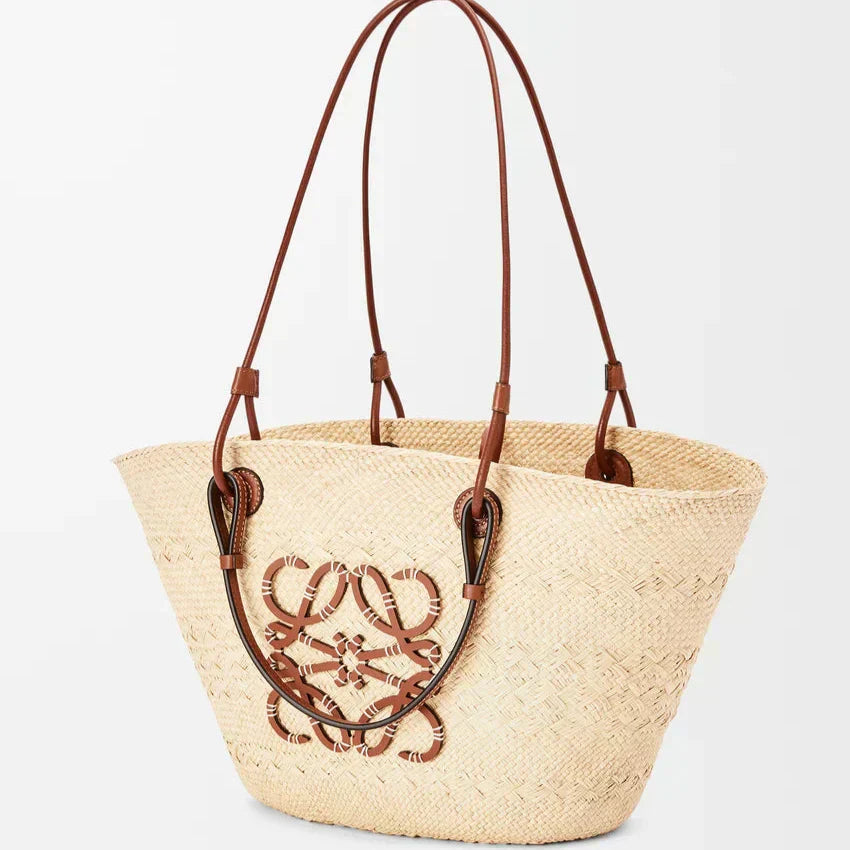 Loewe - « Panier Anagram en palmier Iraca et cuir de veau »