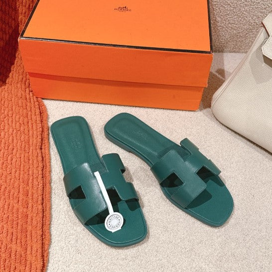 Hermes - « Claquettes Vert Bouteille »