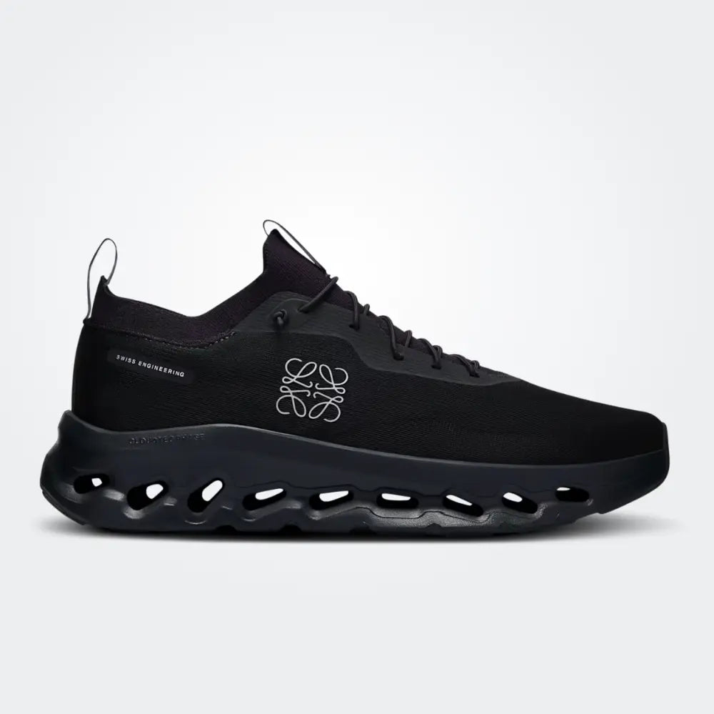 On Cloud « × Loewe — Cloudtilt Noir 2.0 »