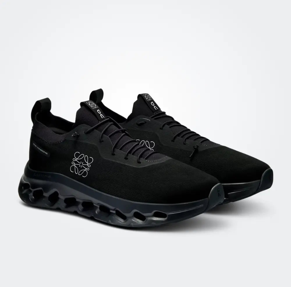 On Cloud « × Loewe — Cloudtilt Noir 2.0 »
