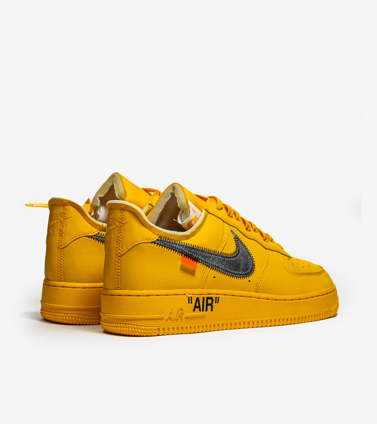 Nike Air « Force 1 Low Off-White ICA University Gold »