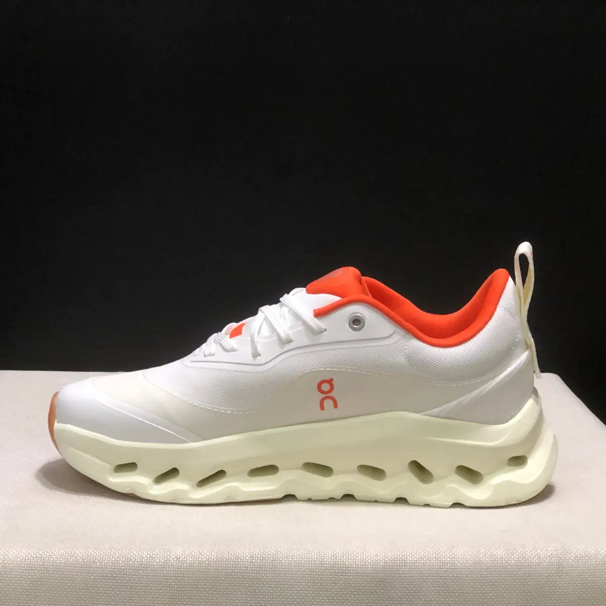 On Cloud « × Loewe — Cloudtilt Orange »