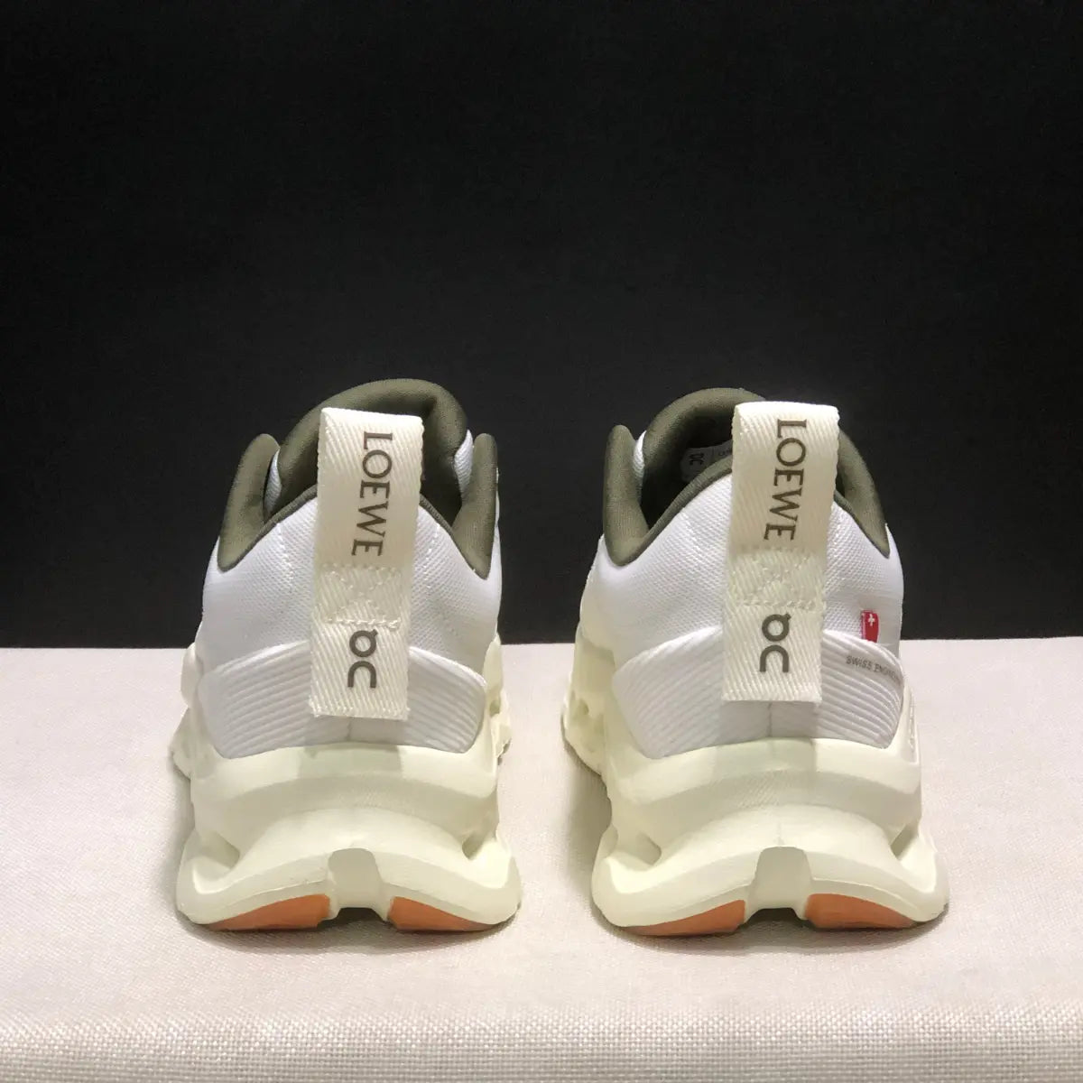 On Cloud « × Loewe — Cloudtilt White Kaki »