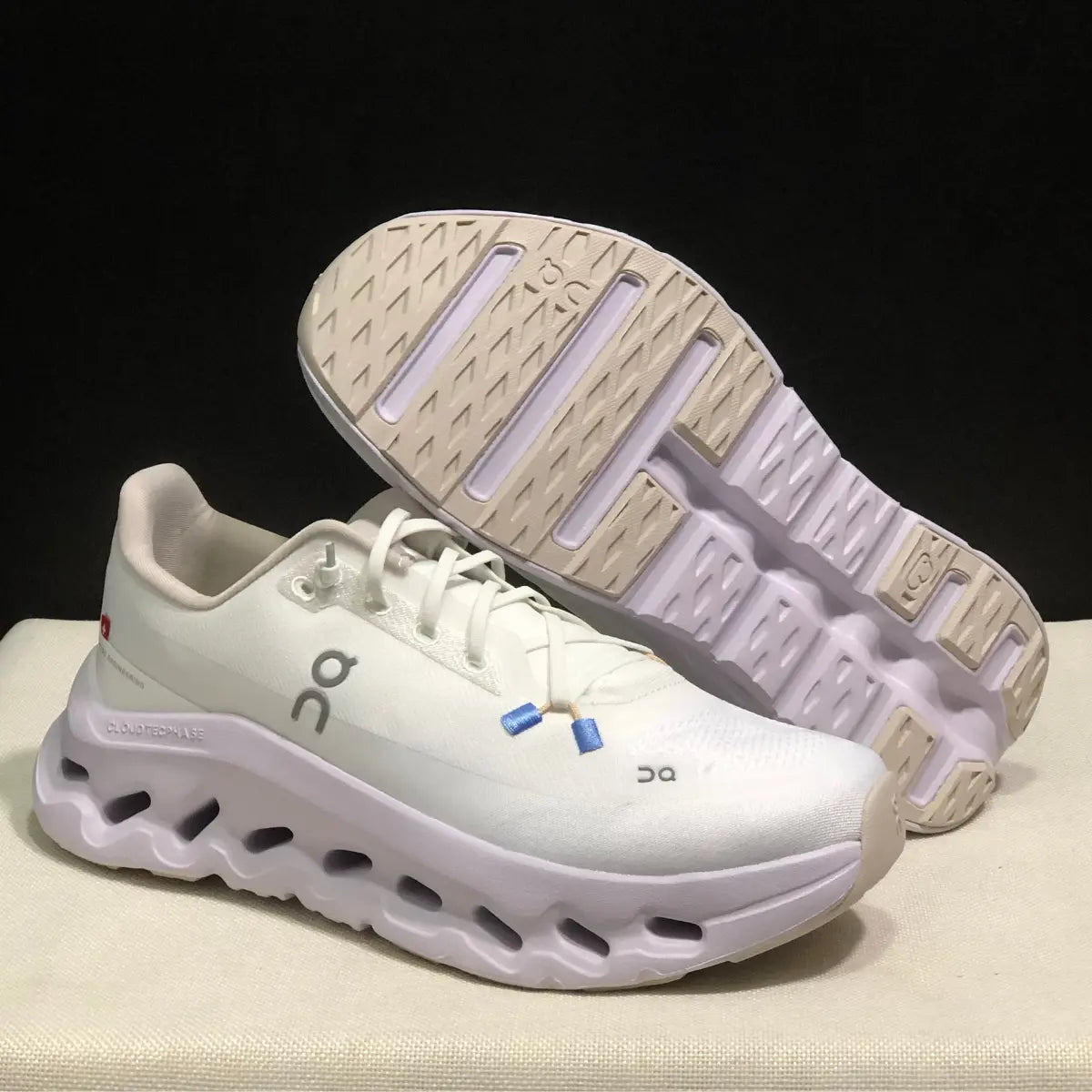 Cloudtilt - « Beige Purple »