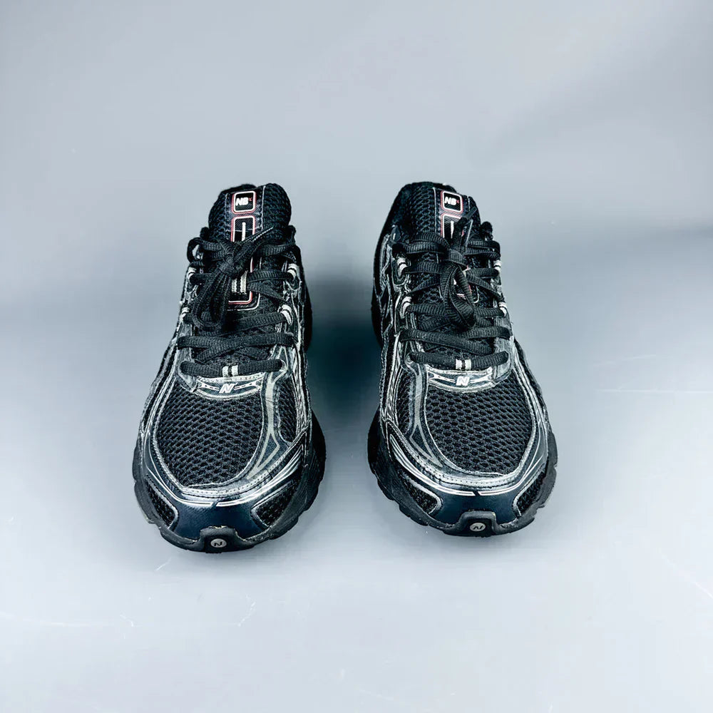 New Balance 740 « BLACK »