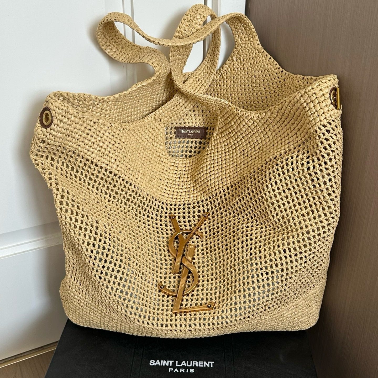 YSL - « CARE IN RAFFIA »