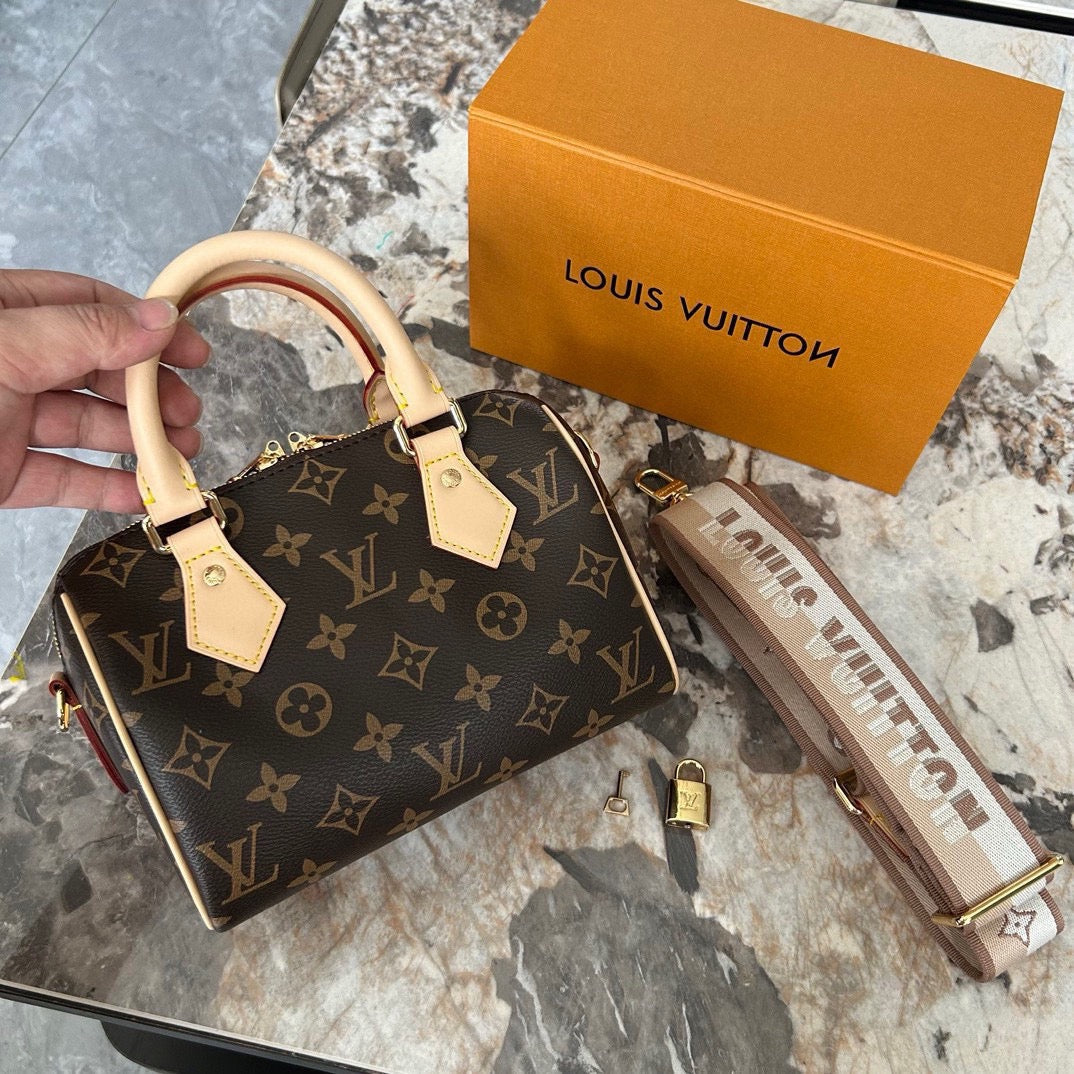 Louis Vuitton - Sac Speedy Bandoulière 20