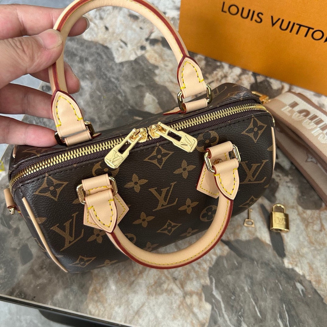 Louis Vuitton - Sac Speedy Bandoulière 20