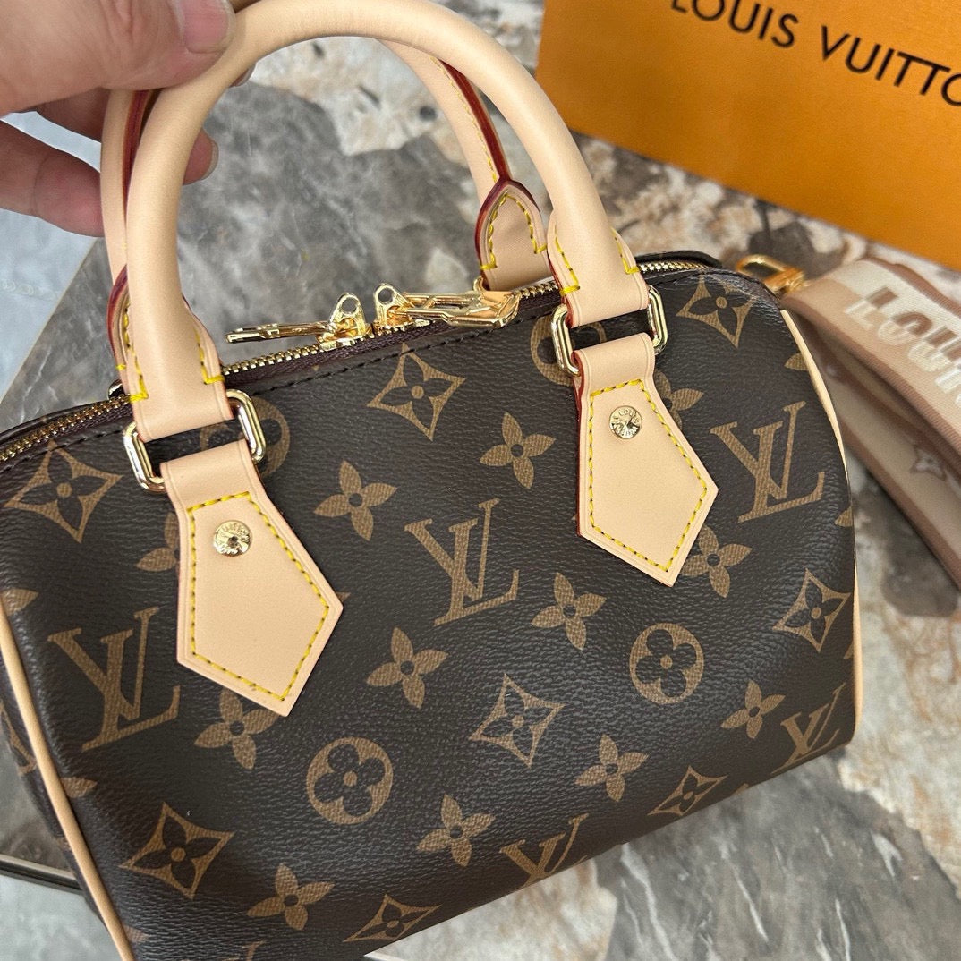 Louis Vuitton - Sac Speedy Bandoulière 20