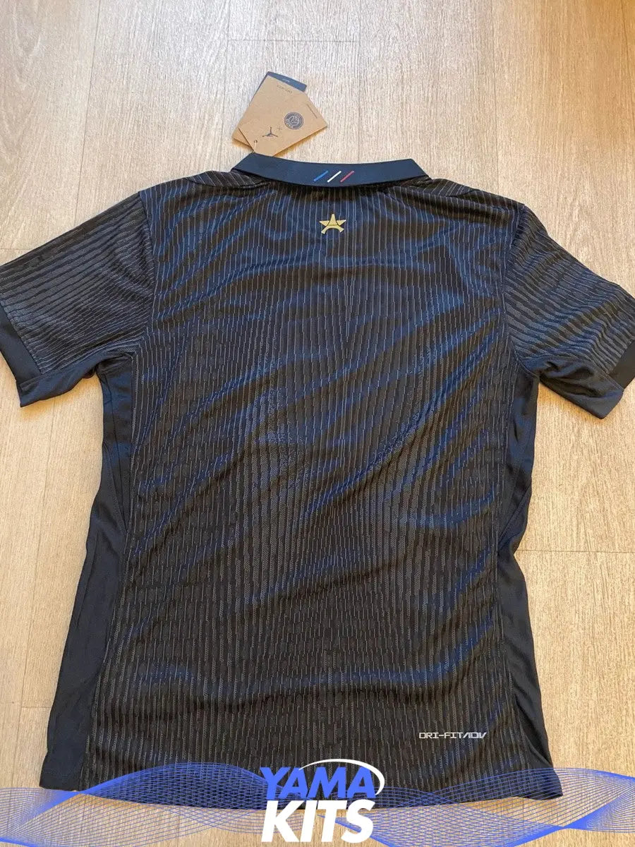 Maillot Paris SG Fourth Jordan noir « avec étoile » 2025/2026 Yamakits
