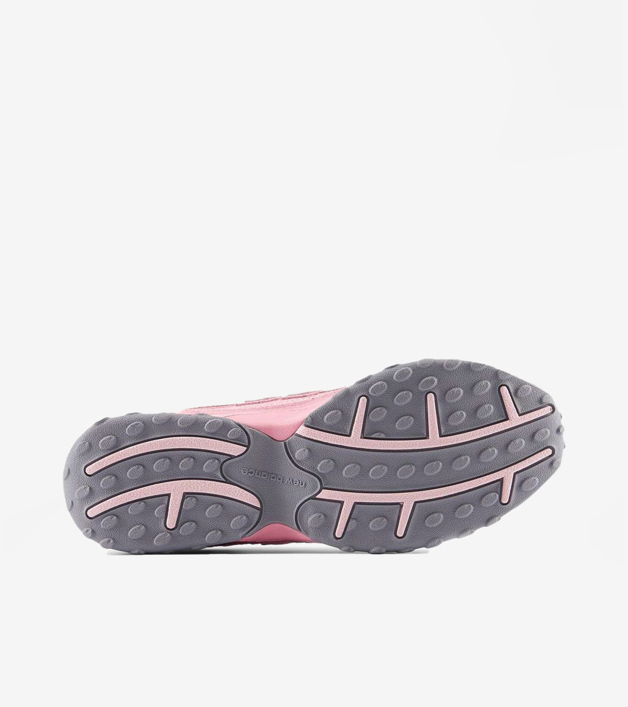 New Balance 204L « Pastel Pink »