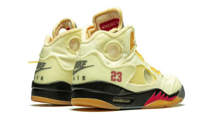 Jordan® x « Off-White® Jordan 5 Sail »