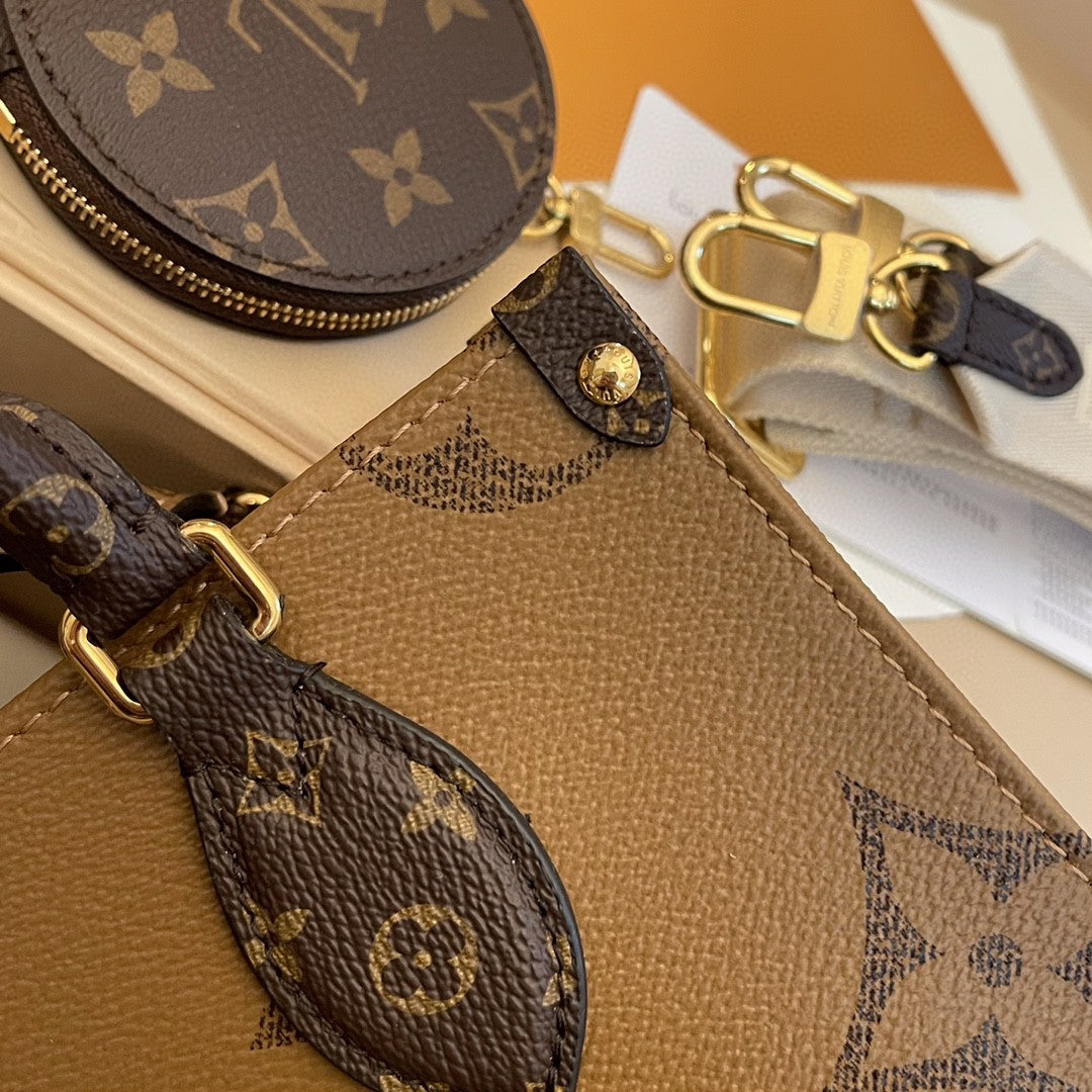 Louis Vuitton - « Petit Cabas OnTheGo BB Maron double »