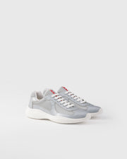 Prada America’s « Cup Gris Acier »