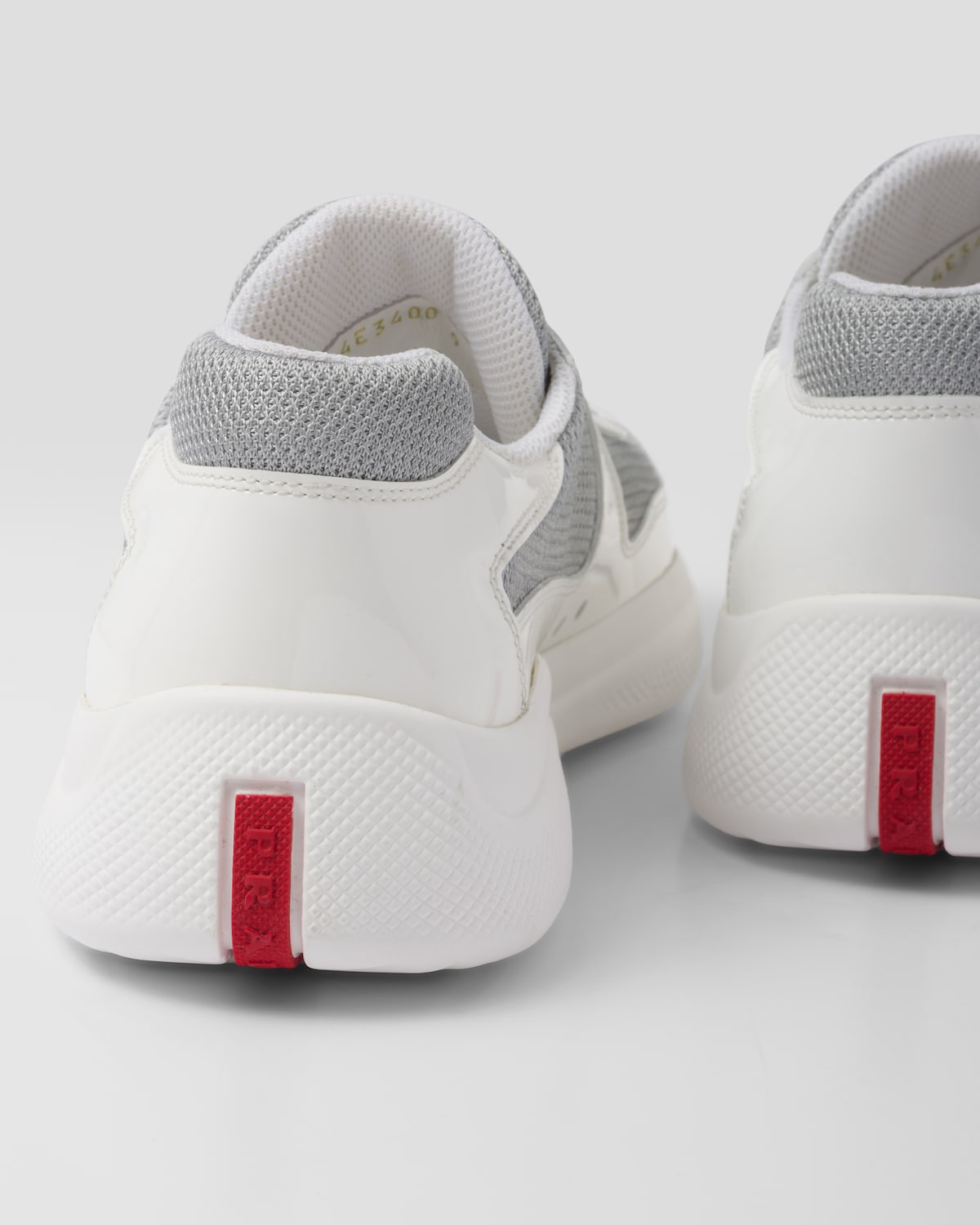 Prada America’s « Cup Blanc »