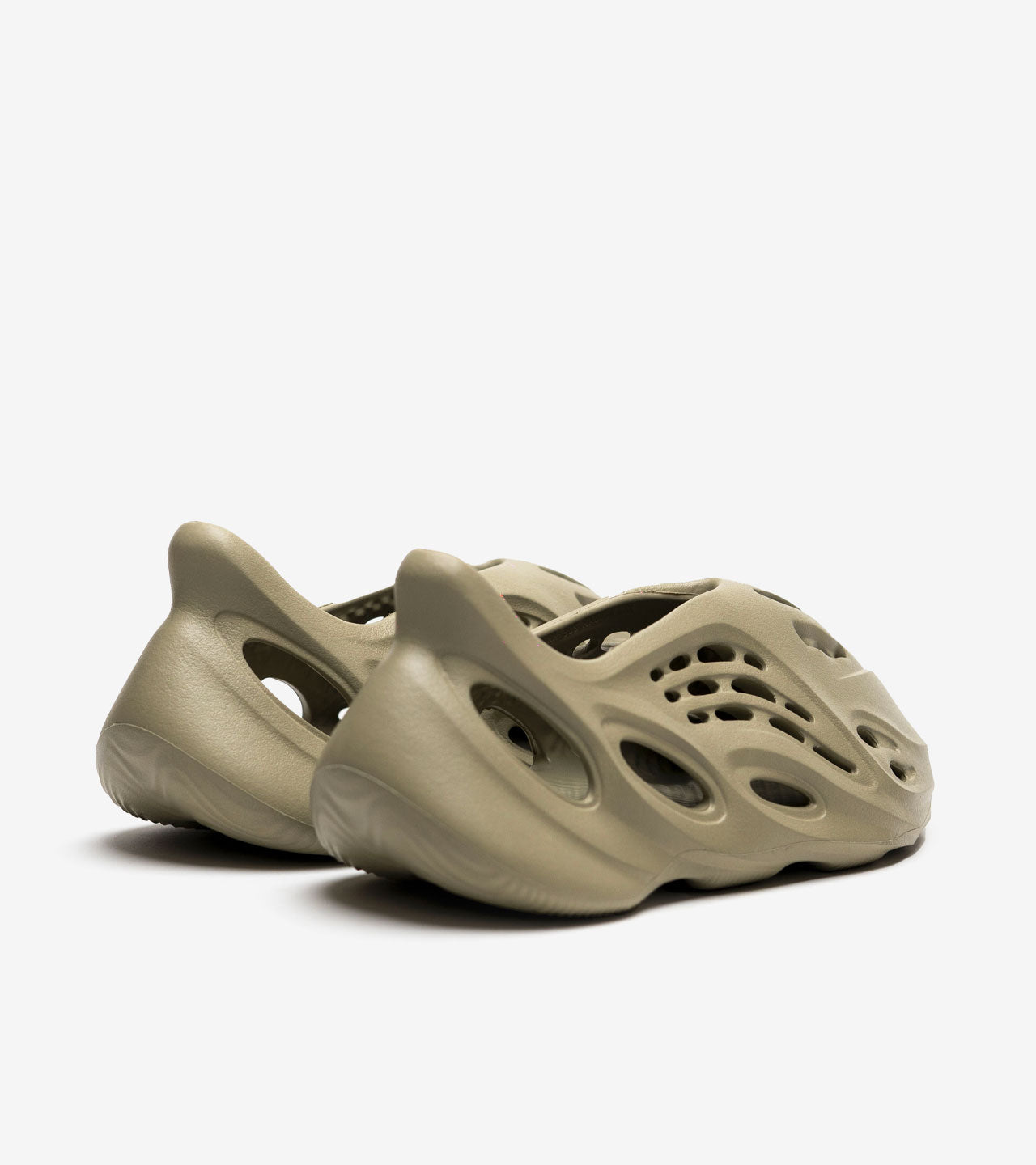 adidas Yeezy « Foam RNR Stone Salt »