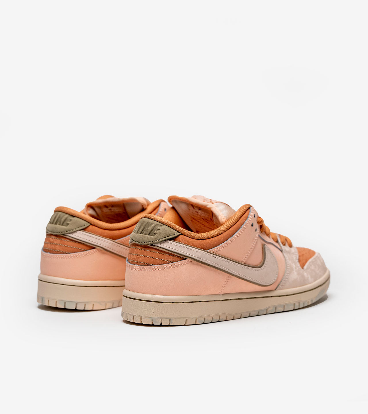 Nike SB « Dunk Low Trocadéro Gardens »