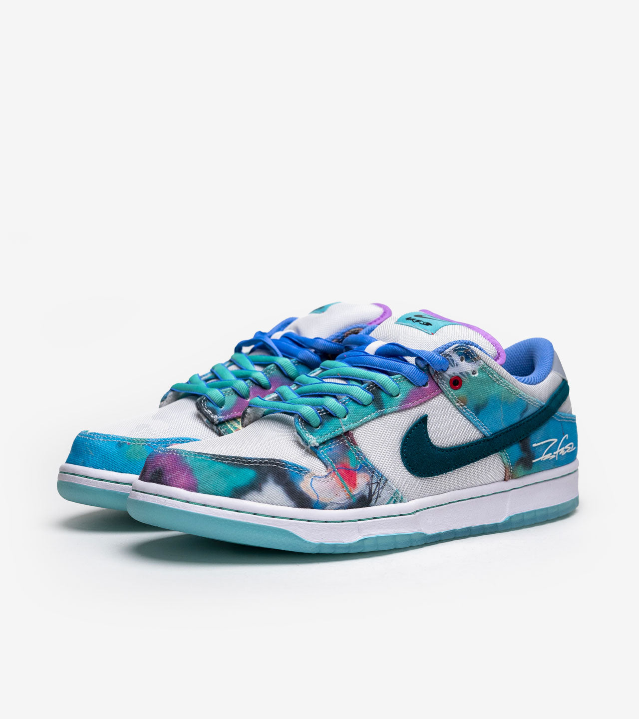 Nike SB « Dunk Low Futura Laboratories Bleached Aqua »
