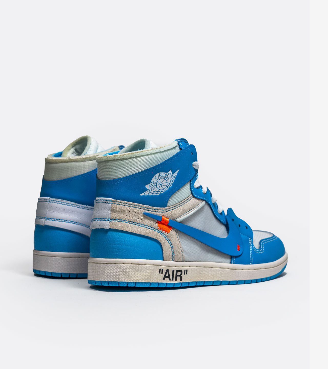 Air Jordan 1 Retro High « Off-White University Blue »