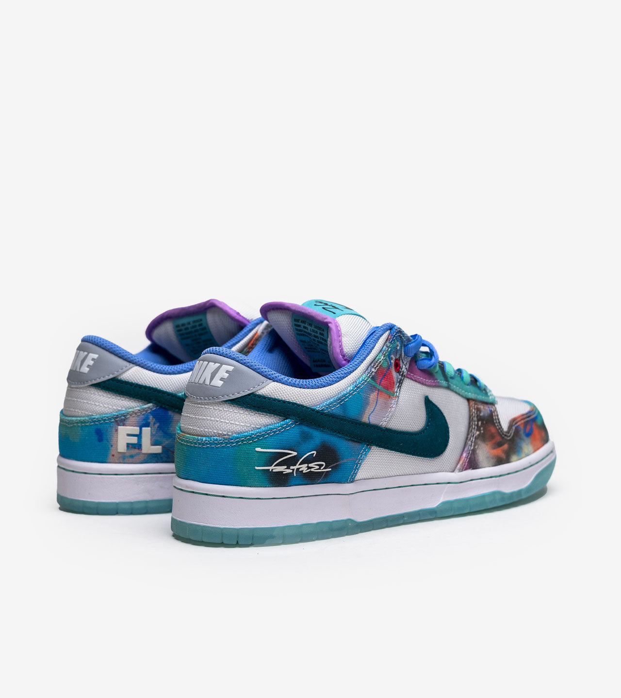Nike SB « Dunk Low Futura Laboratories Bleached Aqua »