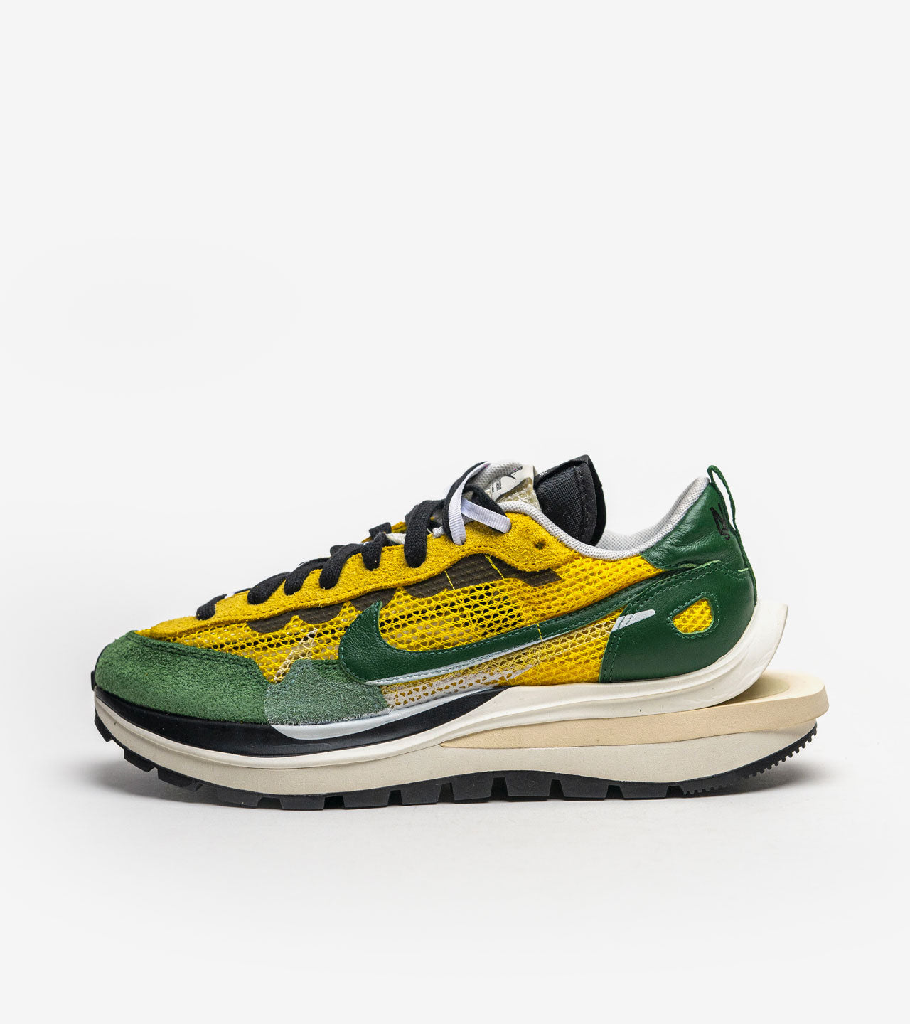 Nike Vaporwaffle « sacai Tour Yellow Stadium Green »