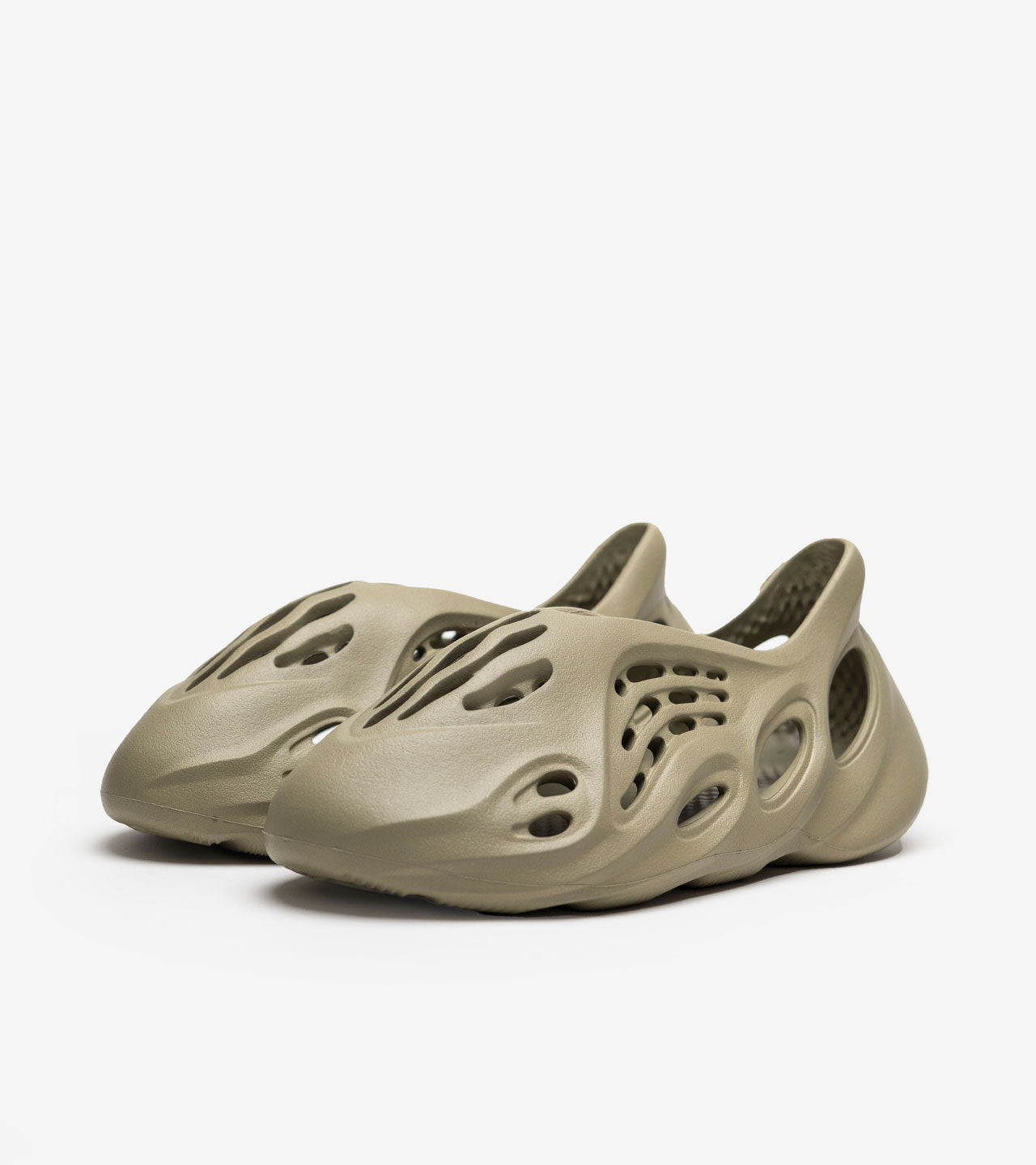 adidas Yeezy « Foam RNR Stone Salt »