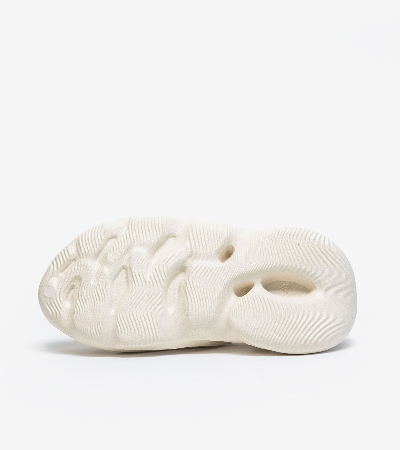 adidas Yeezy « Foam RNNR Sand »