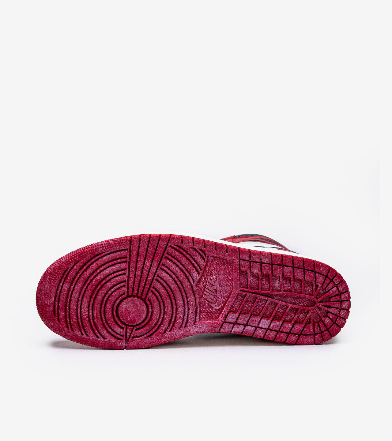 Jordan 1 Retro High OG « Chicago Lost and Found »