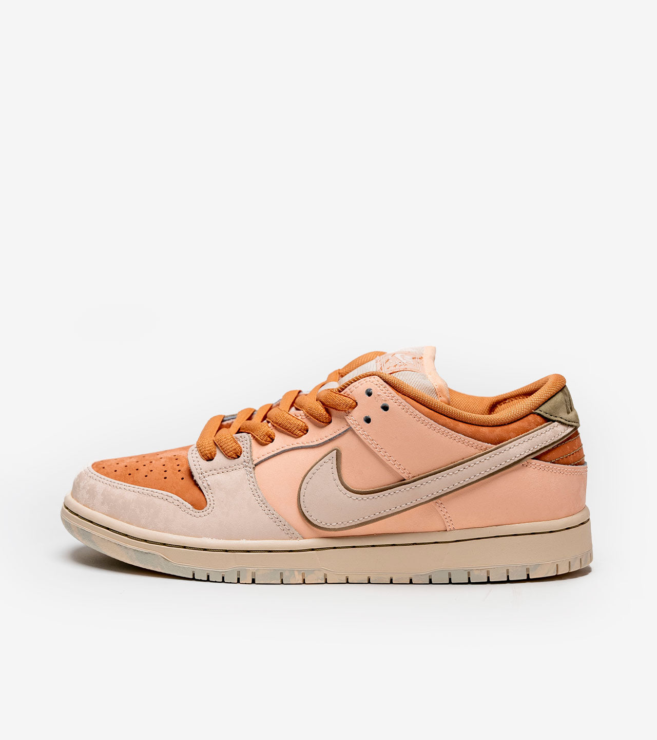 Nike SB « Dunk Low Trocadéro Gardens »