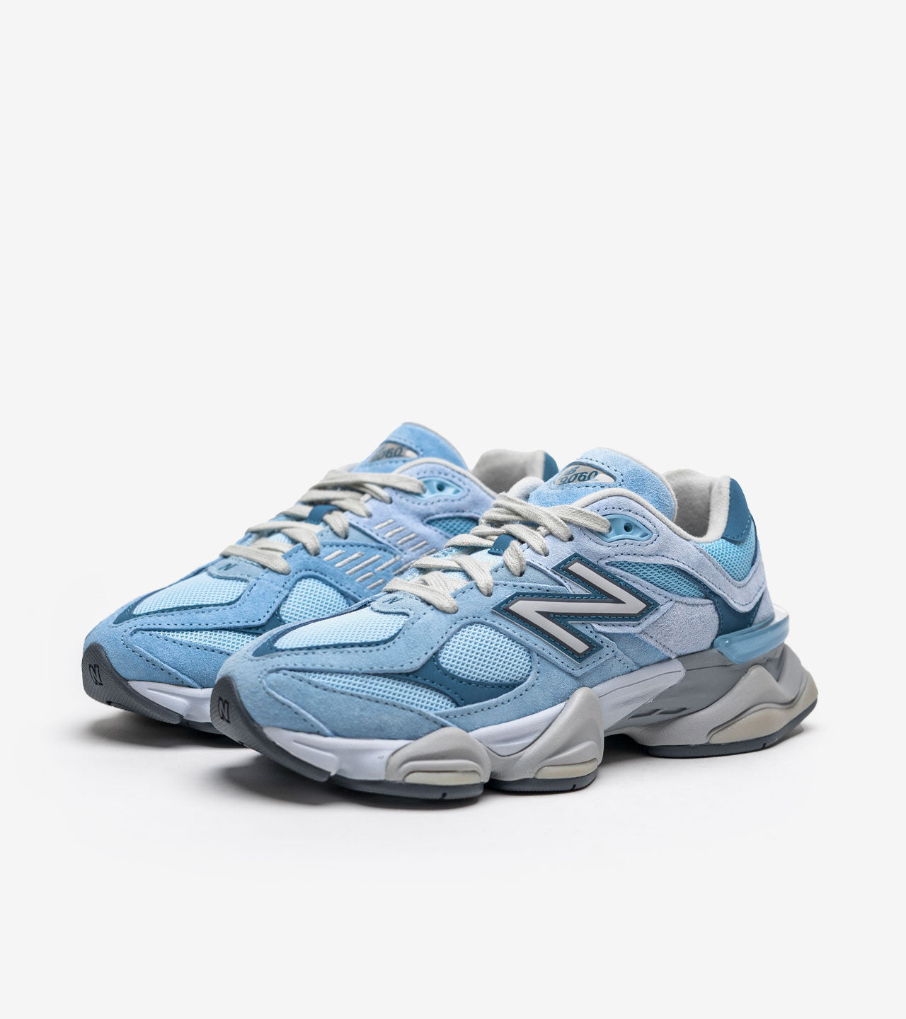 New Balance 9060 « Chrome Blue »