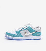 Nike SB « Dunk Low April Skateboards »