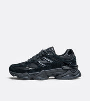 New Balance 9060 « Triple Black Patent »
