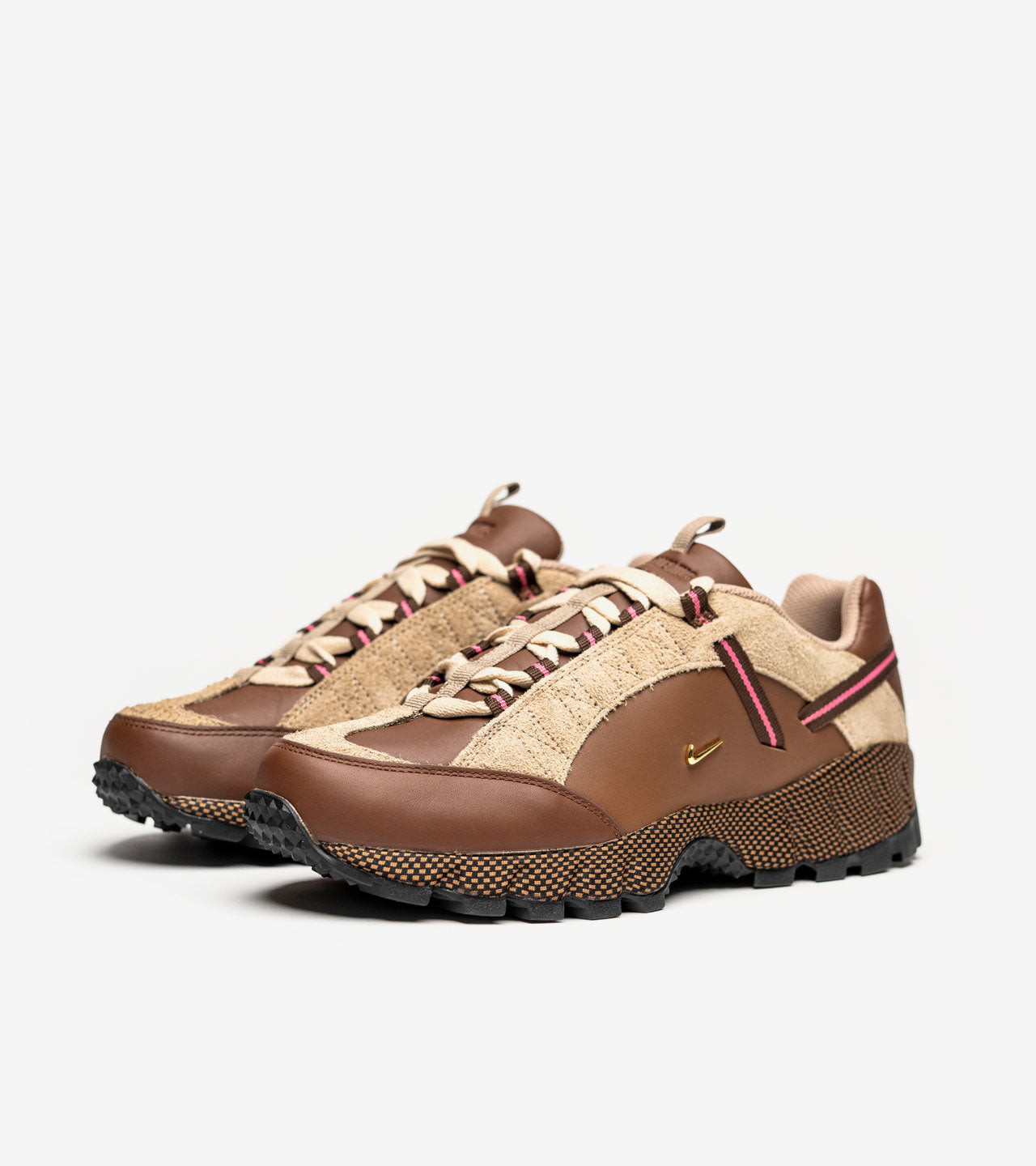 Nike Air « Humara LX Jacquemus Ale Brown Gold (W) »