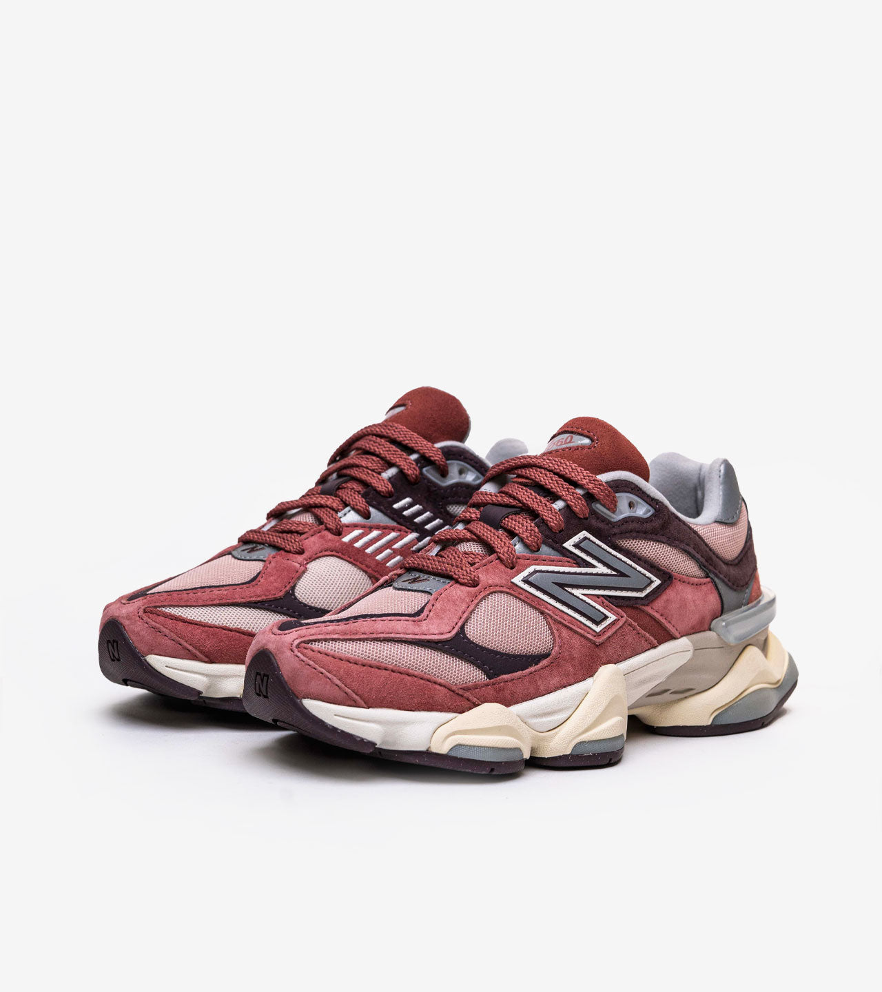 New Balance 9060 « Sea Salt Cherry Blossom »