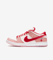 Nike SB « Dunk Low StrangeLove Skateboards (Regular Box) »