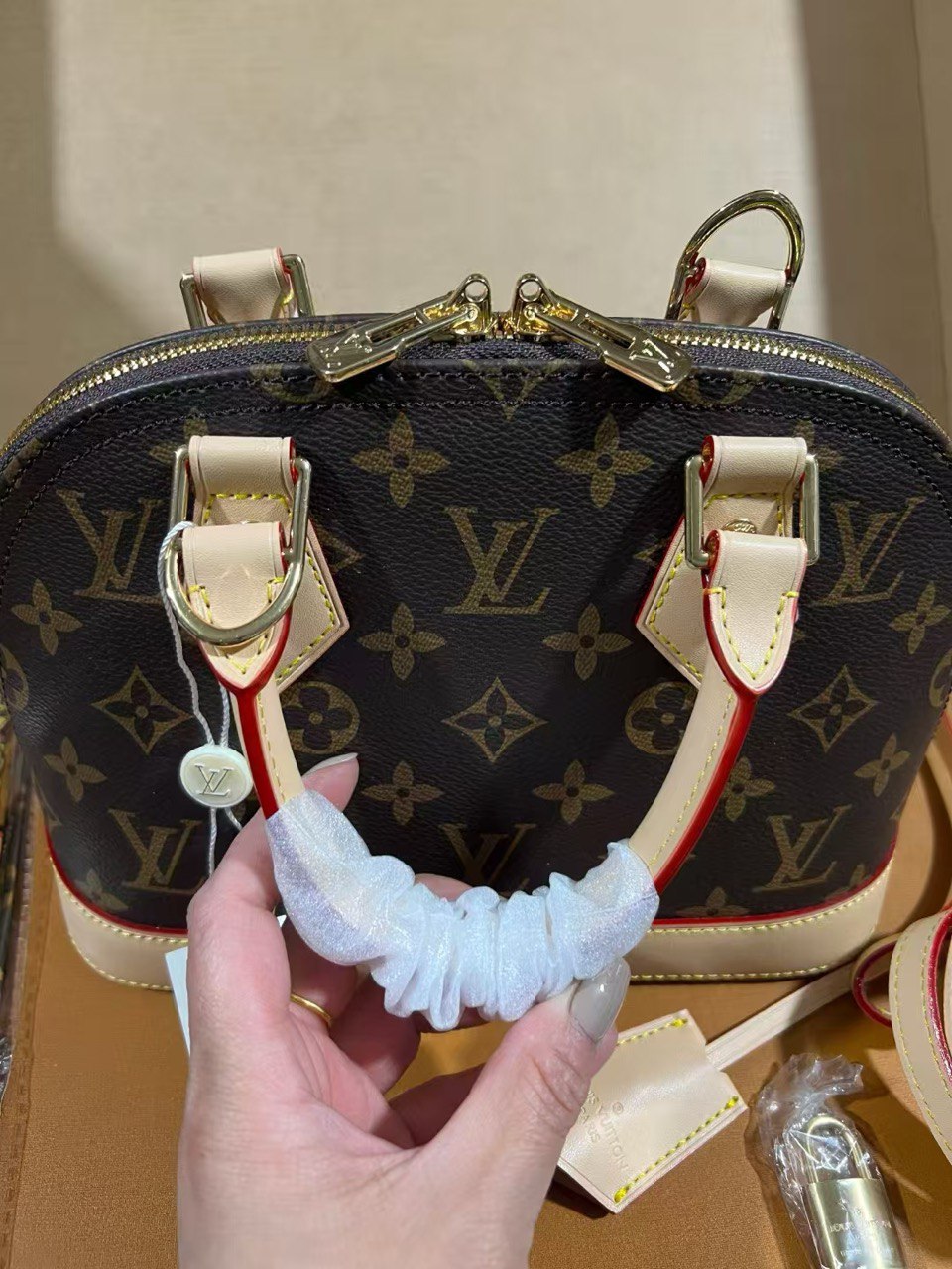 Louis Vuitton - Sac Alma BB NO