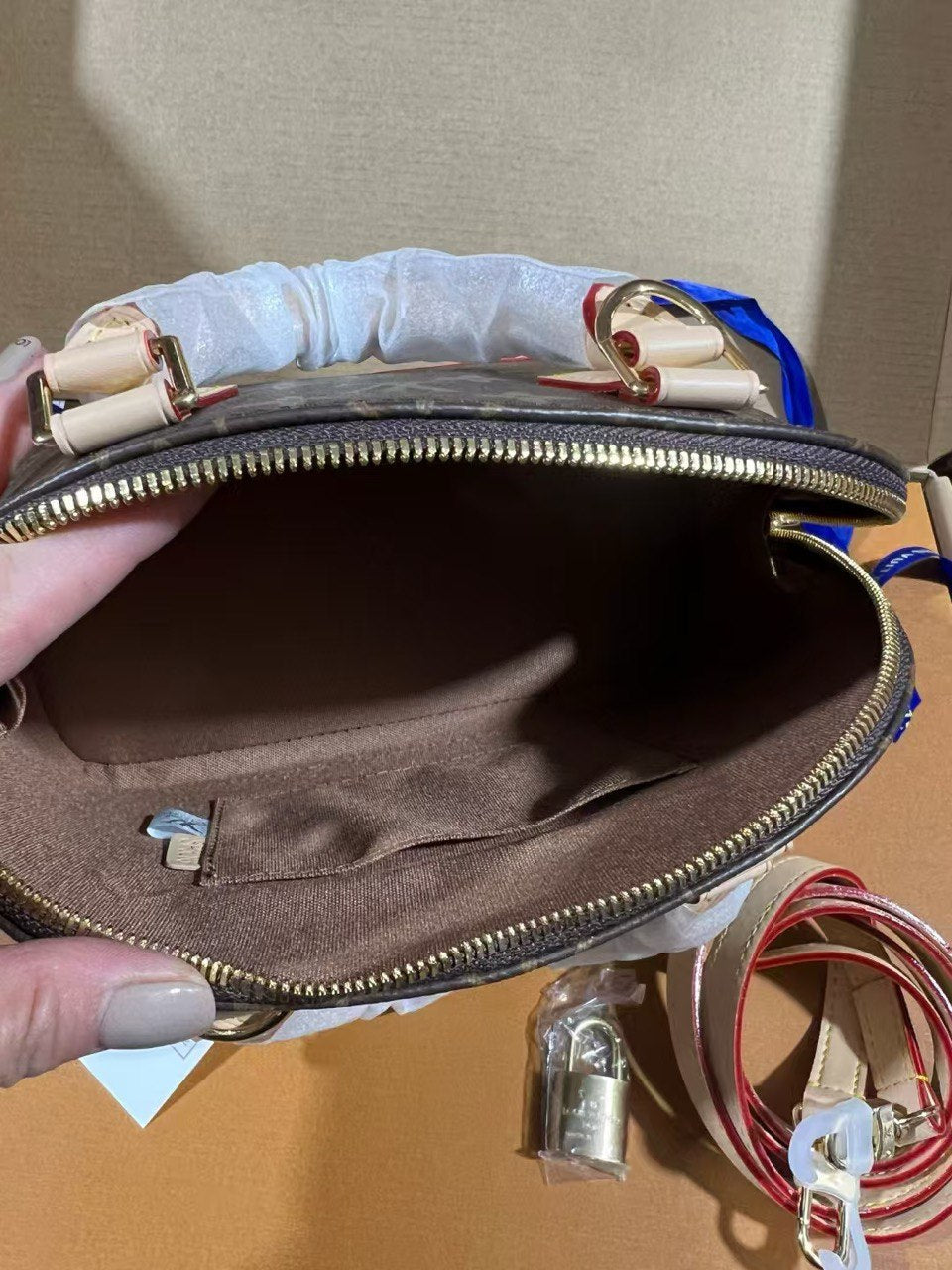 Louis Vuitton - Sac Alma BB NO