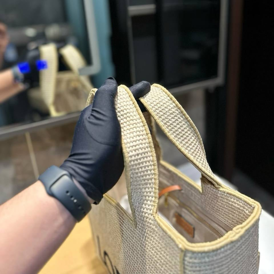 LOEWE - « Font Tote Petit en raphia »