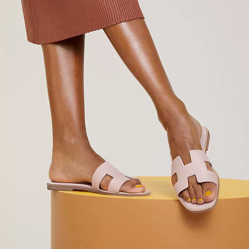 Hermes - « Claquettes Rose porcelaine »