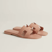 Hermes - « Claquettes Beige perlino »