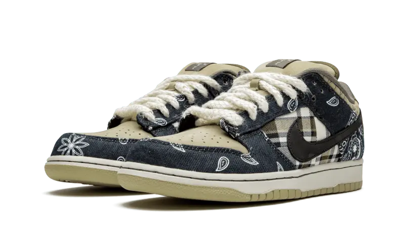 SB Dunk Low « Travis Scott Nike »