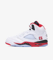 Jordan 5 Retro « Fire Red Black Tongue »