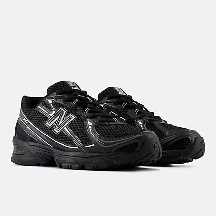 New Balance 740 « Black »